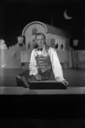 Herbert Herding på Chat Noir, våren 1931.