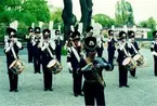 Arméns musikkår spelar vid Tobaks- och Tändsticksmuseums invigning år 2000.