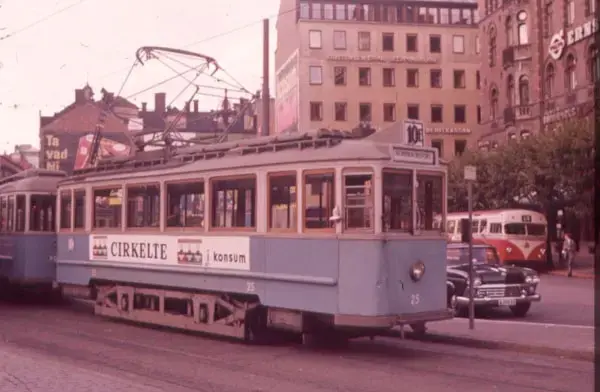 Linje 10E trafikerade Norrmalmstorg - Ropsten