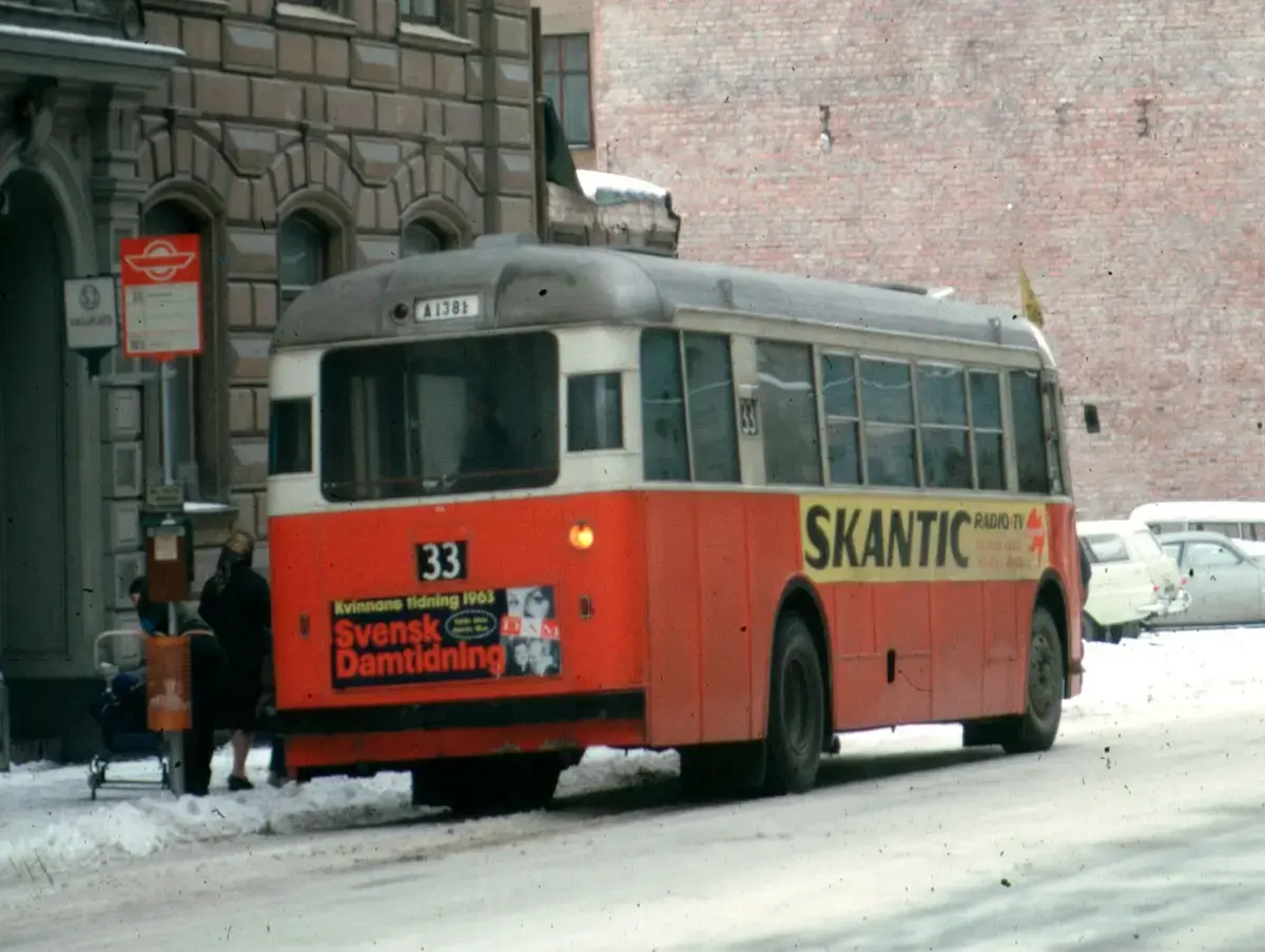 Buss på linje 33 vintertid år 1963