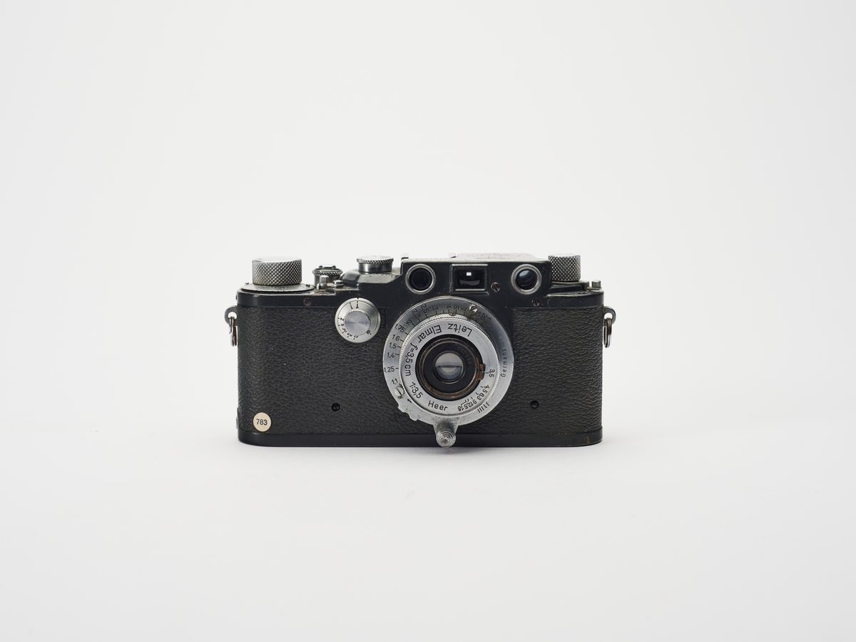 Leica IIIc K er et målsøkerkamera for 35 mm rullfilm. Kamera er produsert av Leitz i Tyskland fra mellom 1943 og 1946. "K" står for "Kugellager", kulelager, som ble benytter i lukkermekanismen.
Kamera er utstyrt med et Leitz Elmar f=3,5cm 1:3,5 Heer objektiv.