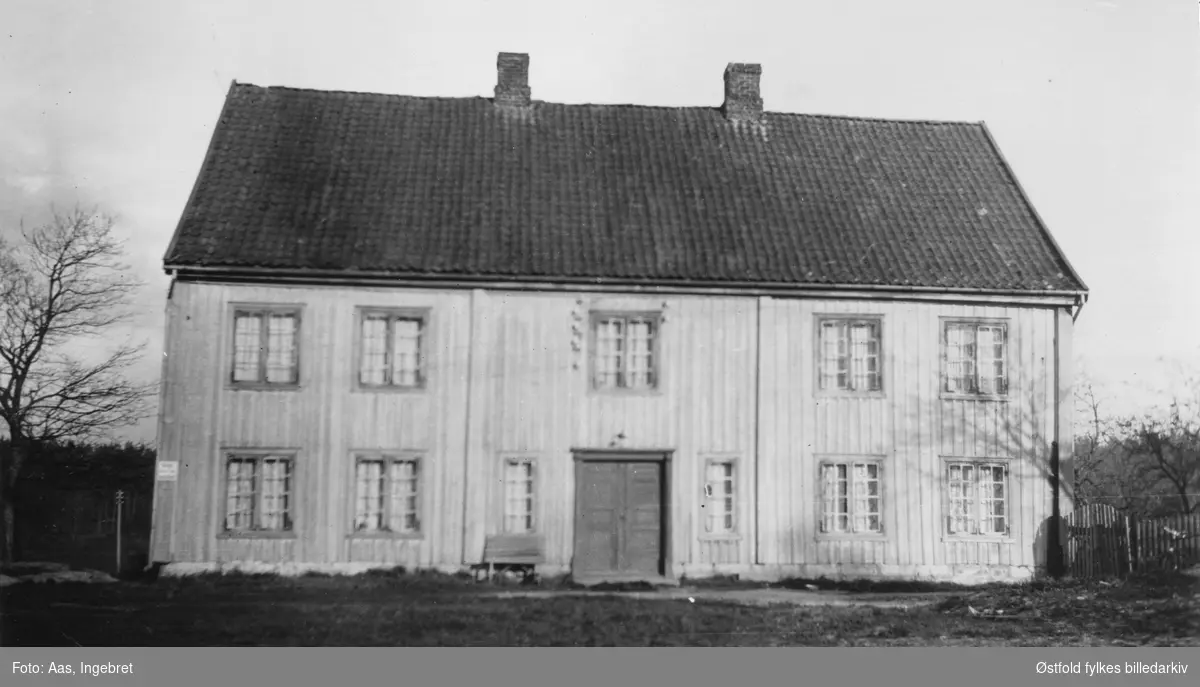 Stenerød gård,  gnr. 49 i Tune, 1929. Hovedhuset.