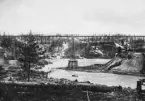 Bildtext: Järnvägsbron över Vindelälven. Bilden inkom 1935.