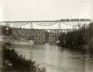 Bildtext: Järnvägsbron över Öre älv, byggd i början av 1890-talet.