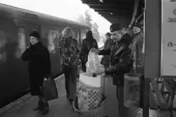 Städning på perrong vid Brommaplan station