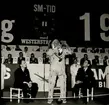 Hövdingen för Wampanoag-stammen från Gay Head, Lorenzo Dow Jeffers, inviger SM i piprökning i Blå Hallen 1965.