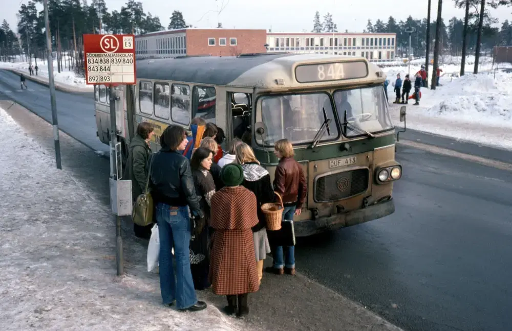 Handen, busshållplatser.Linje 844