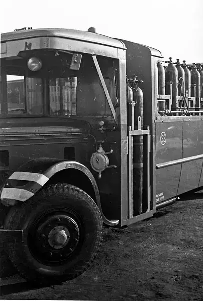 Servicefordon till metangasaggregat. före detta 20-talsbuss