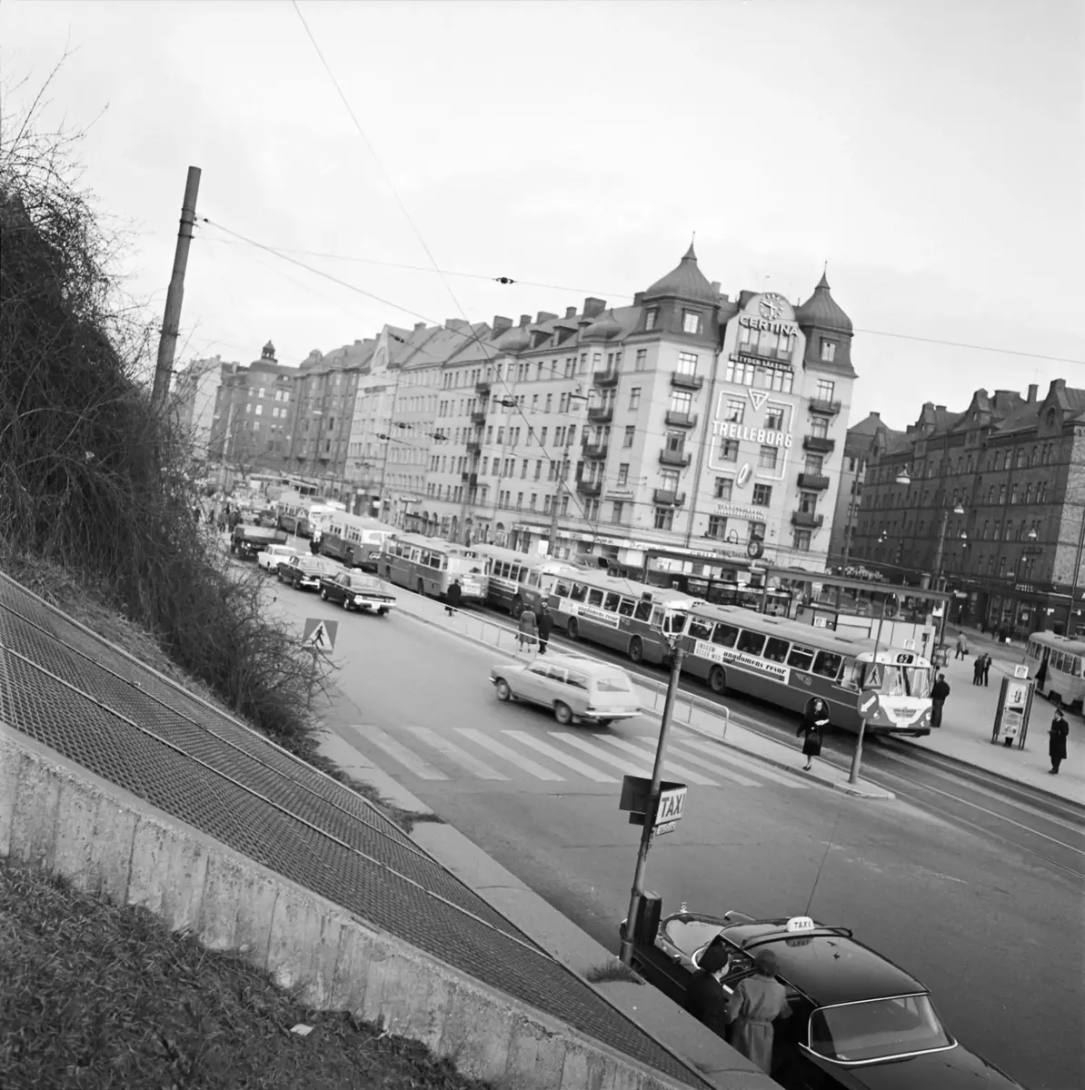 Fridhemsplan, trafik och folkliv vid Drottningholmsvägen