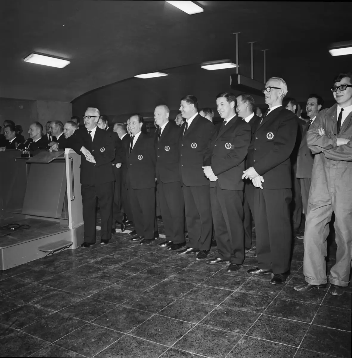 16 maj år 1965 invigdes förlängningen av tunnelbanan till Östermalmstorg och Sätra. Taklagsfest hölls två dagar tidigare, fredagen den 14 maj i underjorden, på stationen Östermalmstorg där 700 taklagsfestande hade tagit plats.
När Östermalmstorgs tunnelbanestation öppnade var den utan jämförelse djupast belägna station på hela tunnelbanesystemet. Stationen hade ritats på Stockholms spårvägars eget arkitektkontor av Olov Blomkvist. Namnet på stationen hade diskuterats och förslag fanns som Birger Jarlsgatan och Stureplan, men stationen fick sitt namn efter den biljetthall som låg under själva Östermalmstorg.
Vid invigningen höll bl a Borgarrådet Helge Berglund tal och kommunikationsminister Gösta Skoglund klippte det blågula invigningsbandet. Sedan fick  500 gäster ta plats på invigningstågen. Förare på dessa vad Eva Ingelheim och Evert Jansson.
