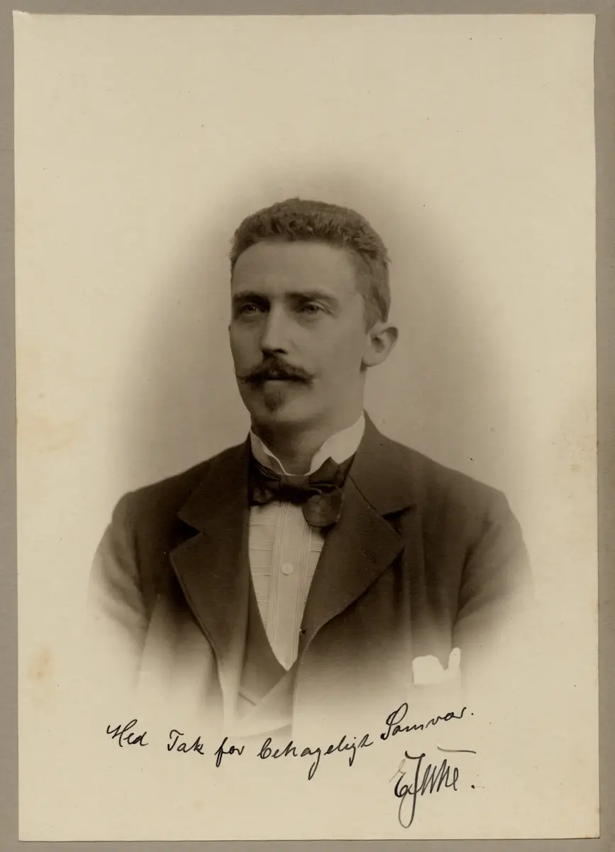 "Med tak for behageligt samvar.  tidigt 1900-tal.

 E.Juhl."