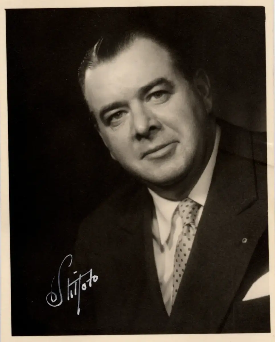 Hakon Lundquist.