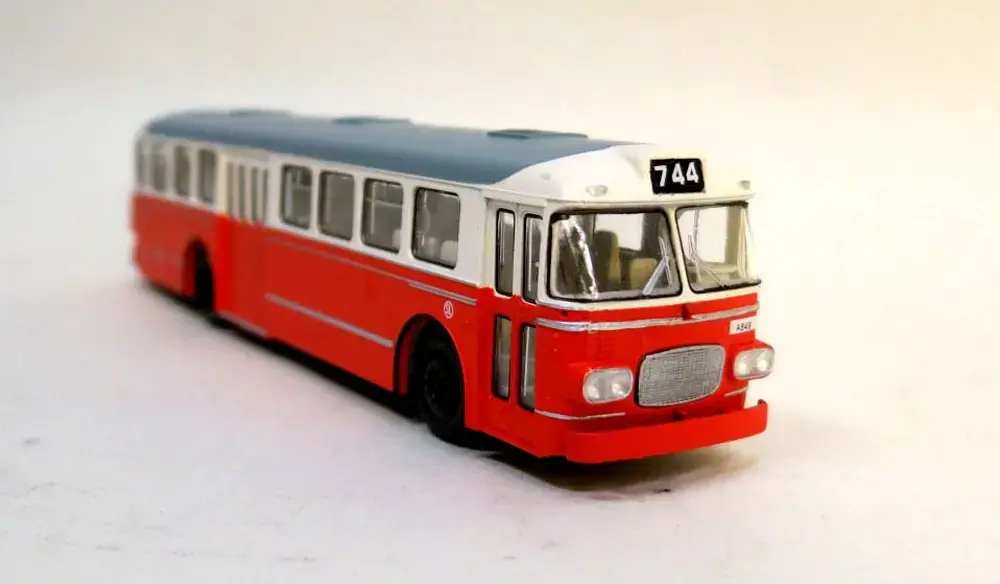 Leverans år 1964, antal 160 st. Serie 0084-0243. Leverantören Scania-Vabis typbeteckning CF 7661.
Sj:s billinjegrupper i Stockholm. 