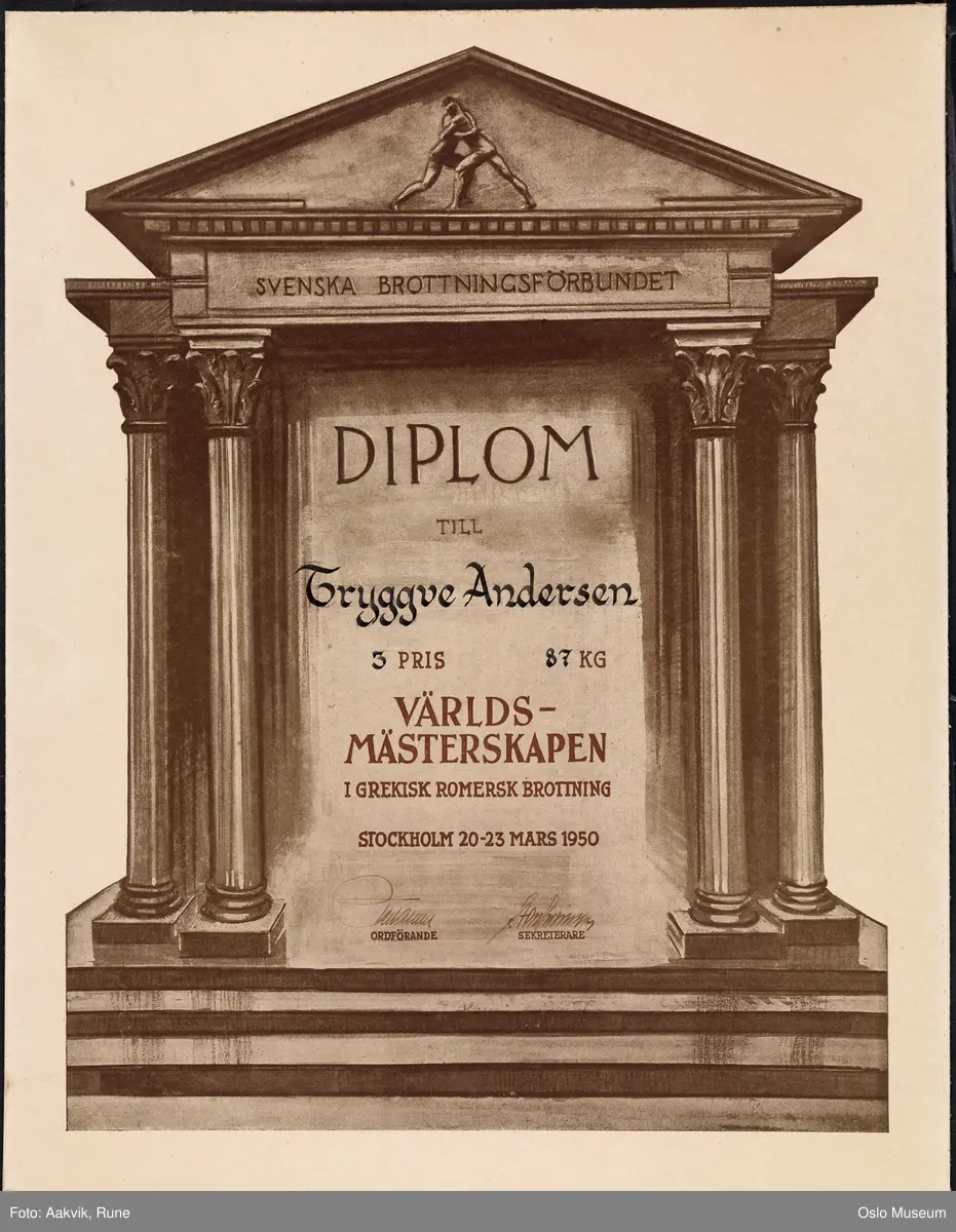 Tegning av gresk tempel med korintiske søyler, tekst