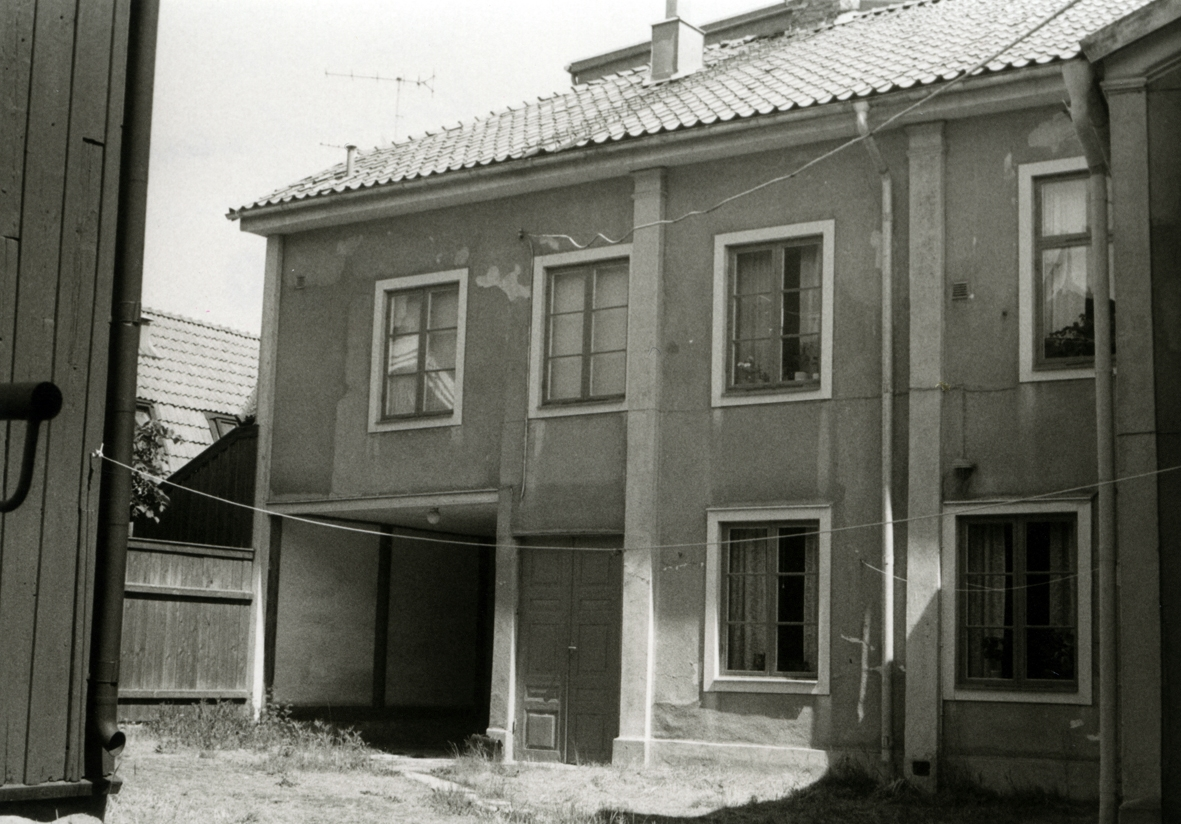 Nisbethska gården. Infart från Proviantgatan till gården.