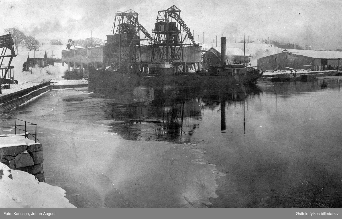 Melløs kai, Sarpsborg i 1906. Postkort.