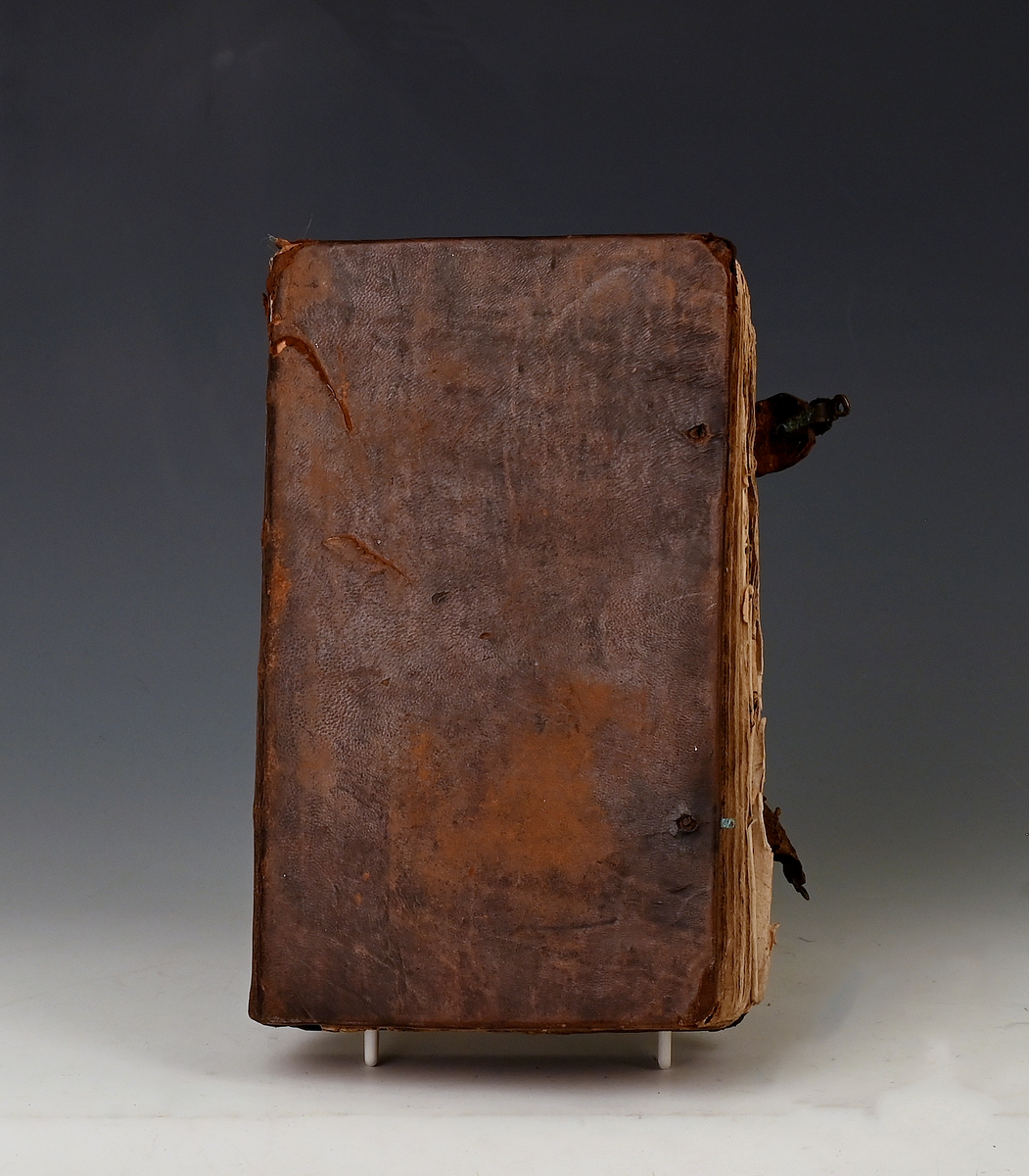 Prot: Styrmands-Kunst eller saa kaldet Skatkammer. Kbhv. 1797. 8 bl. + 478 s. (I same bd) "Sinus-, Tangens-, og Sekans-Tabeller". Kbhv 1797. Upag. -8. Heillers-band.