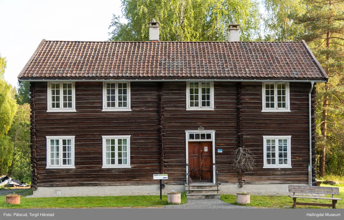 Høvahuset