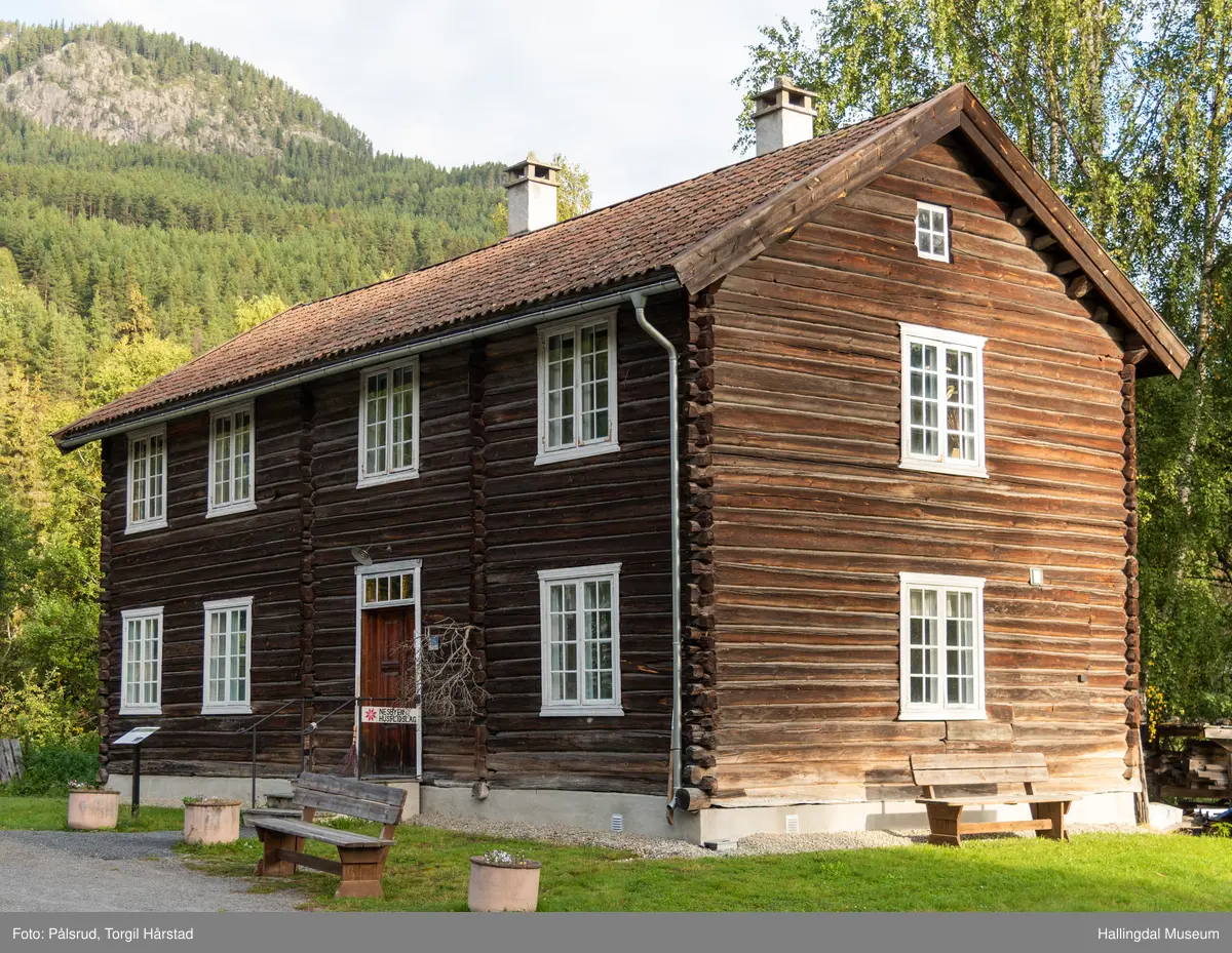 Høvahuset
