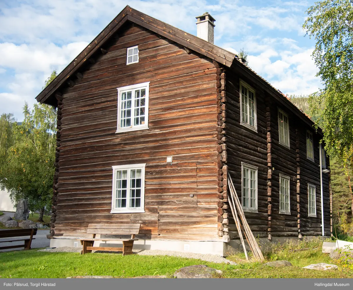 Høvahuset