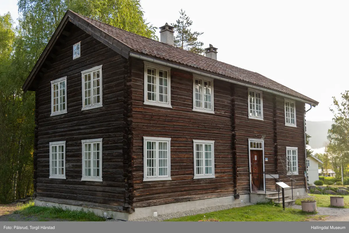 Høvahuset