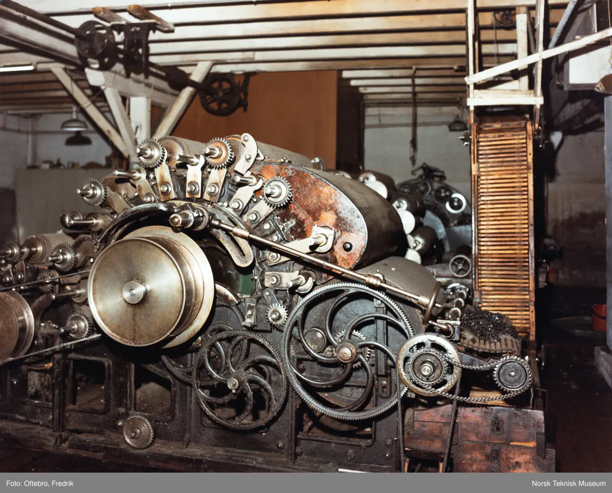 Kardemaskin, spinneriet ved Laurdal Uldspinderi.