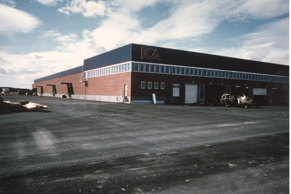 Bilderna är tagna av byggnadsfirman Anders Diös.