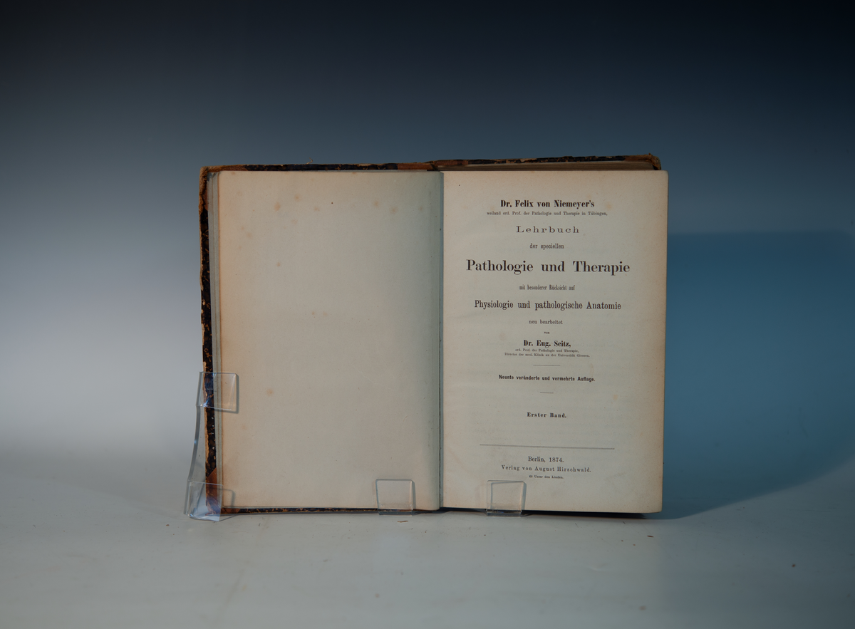 Prot: Dr. Niemeyer's Pathologia und Therapie. I og II. 
Berlin 1874 og 1877.