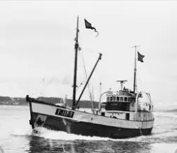 M/K "Ristøy" på prøvetur etter å ha fått montert ny hovedmot