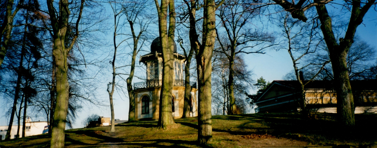 Lusthuset Snuskulan i Folkets park, Kalmar 2004.