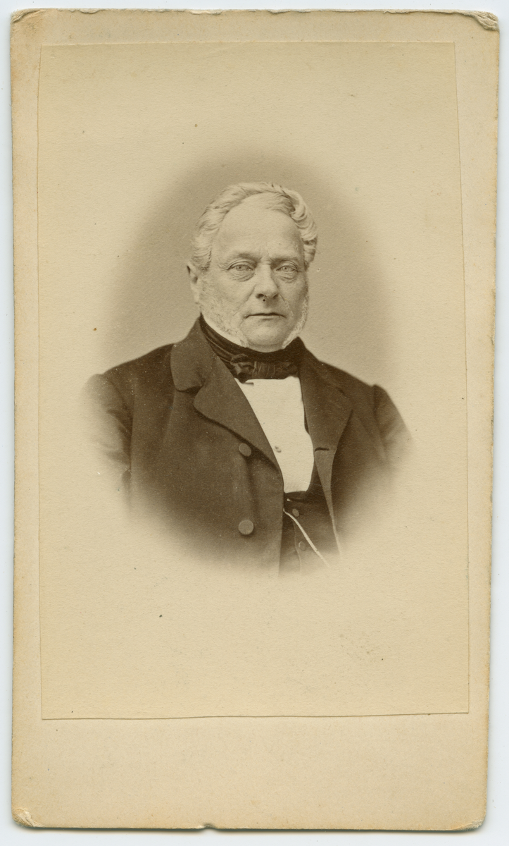 Porträtt på Elias Sehlstedt.