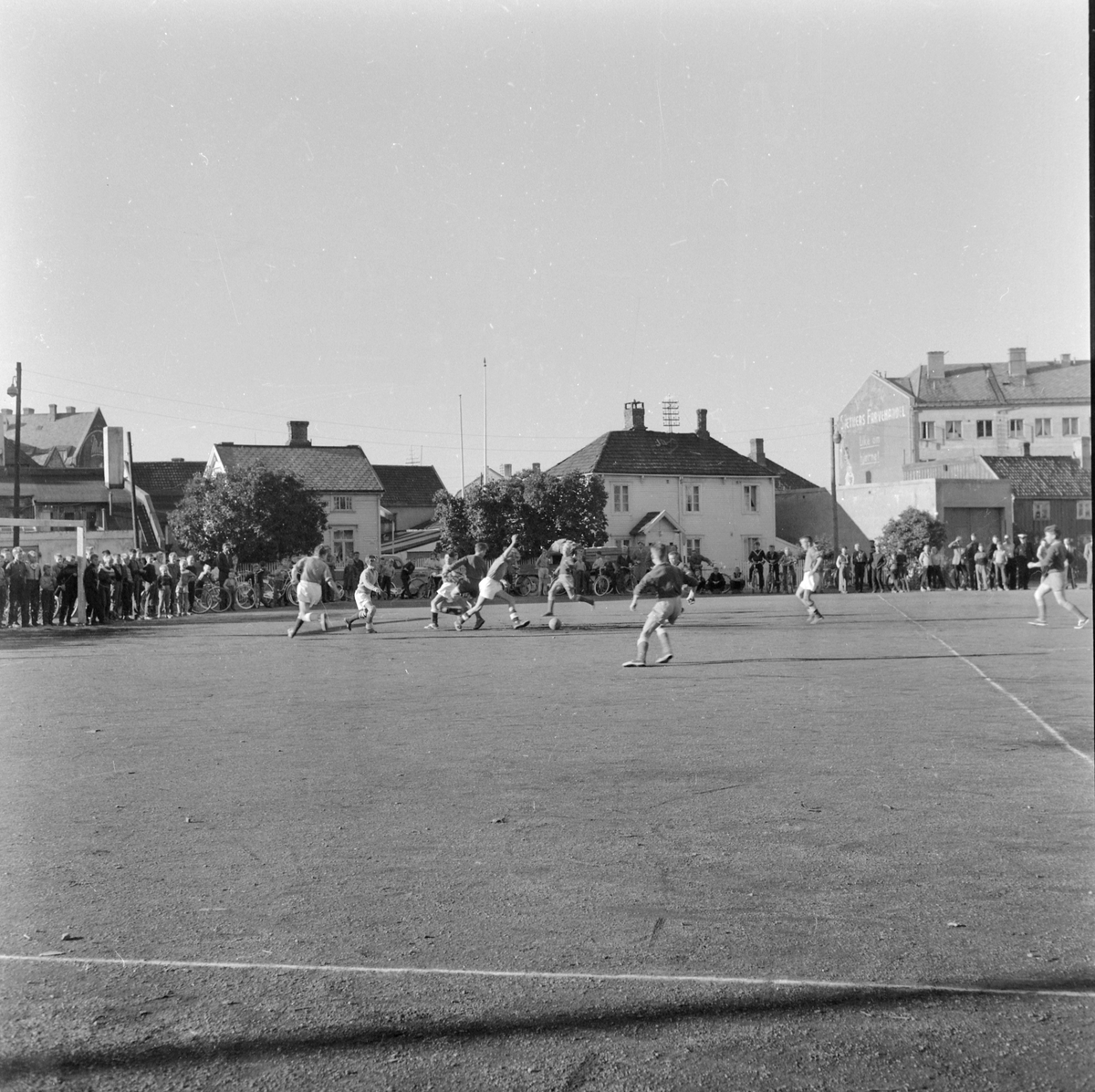 Fotballkamp i skolecupen på Buran