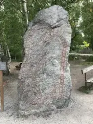 Runstenarna som flyttade till Stockholm