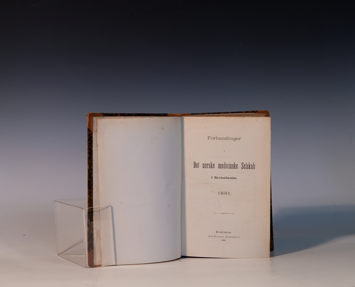 Prot: Forhandlinger i det norske medicinske Selskab. 1877-78, 1881-82, 1883-84, 1897-1901, 1902-1905, 1906-1907, 1908-1909. 
De seks første indbundne, den siste ikke indbundet. Kristiania.

1878 og 1881