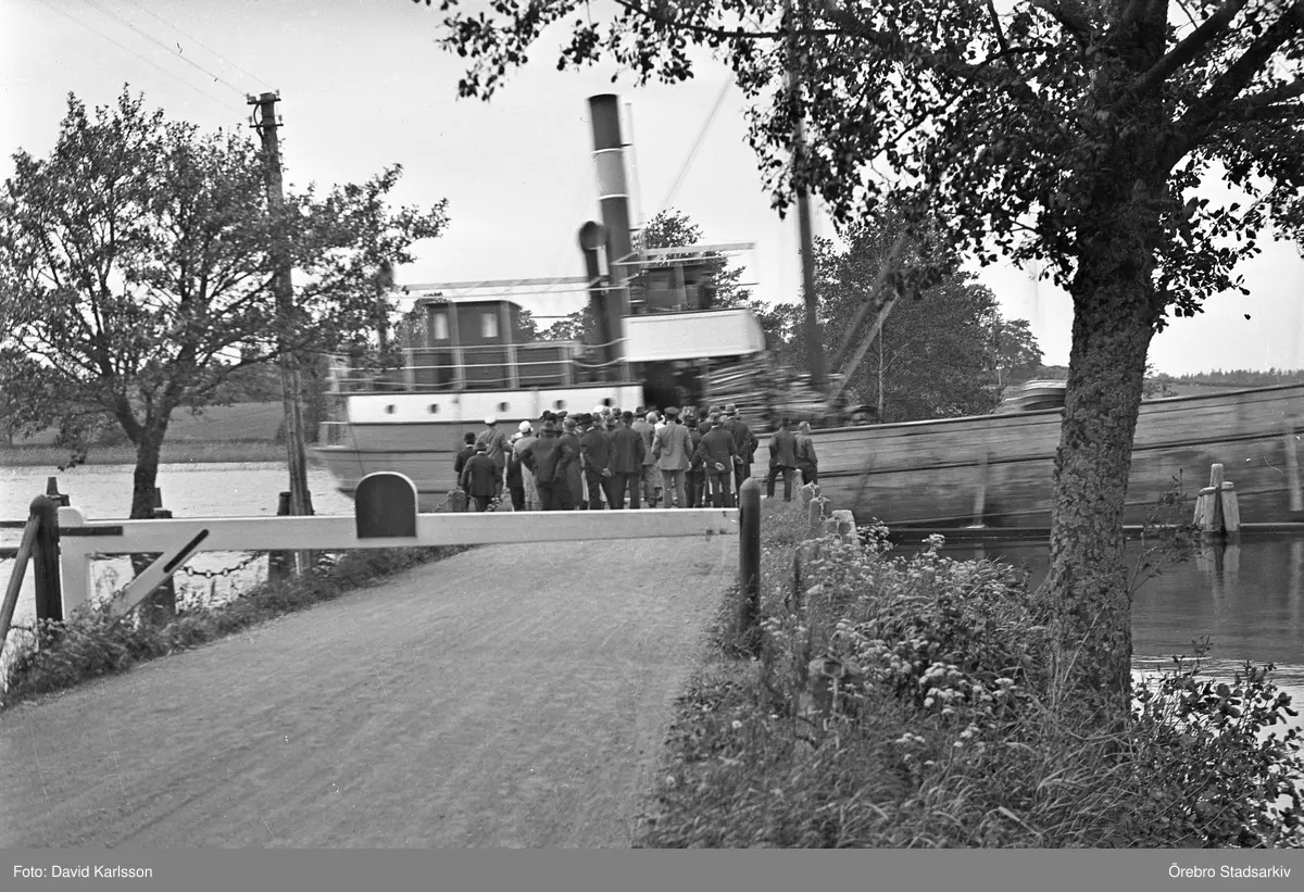 Lastbåt