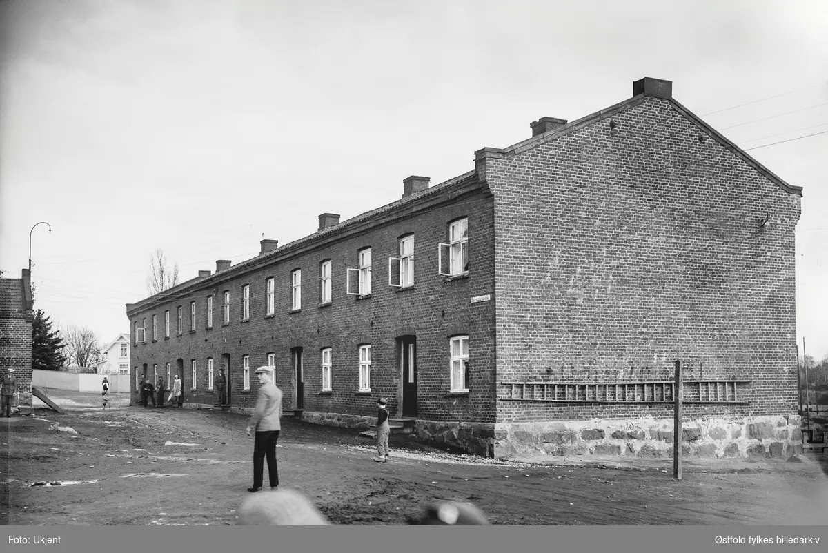 Arbeiderbrakke, St. Olavs Vold,  Sarpsborg, 14. april 1931.