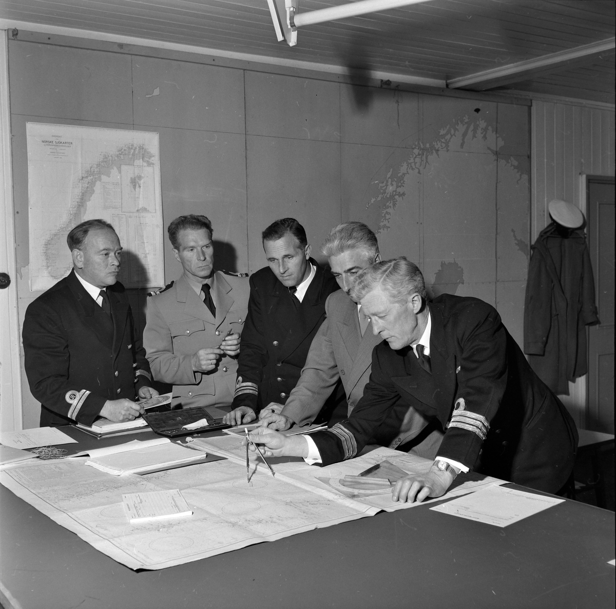 Offiserer under NATO-øvelsen "Strike Back"