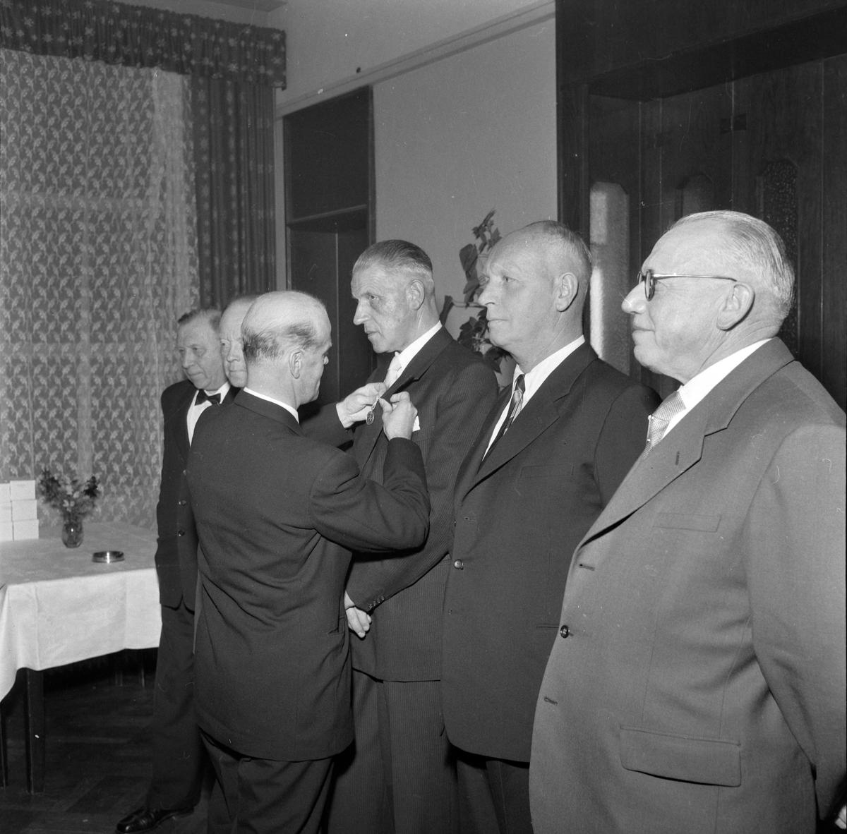 A/S Jacob Larsen hedrer ansatte for lang og tro tjeneste