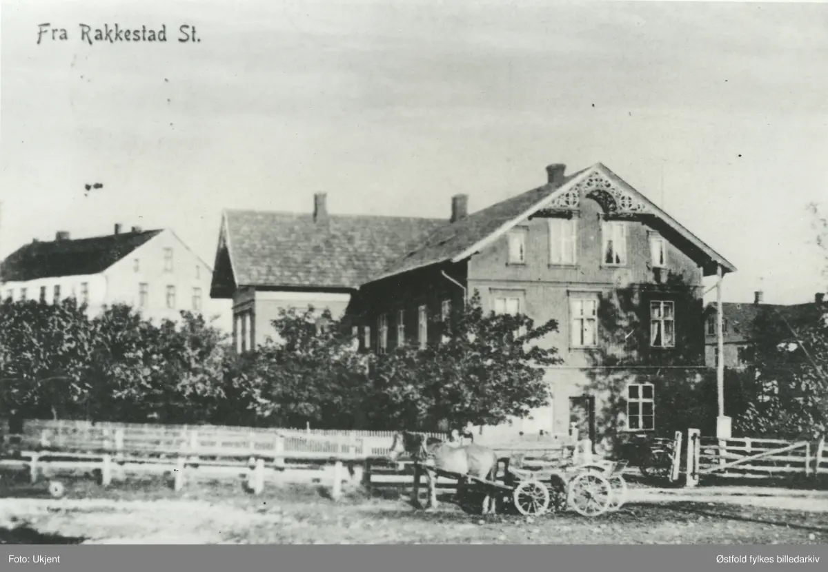 Rakkestad jernbanestasjon 1906. Postkort,