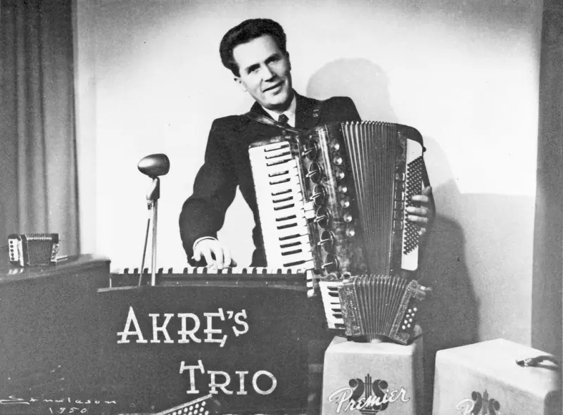 Ottar E. Akre