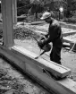 Villa
Exteriör, konstruktion av villa i Tureberg. Man monterar ytongstav