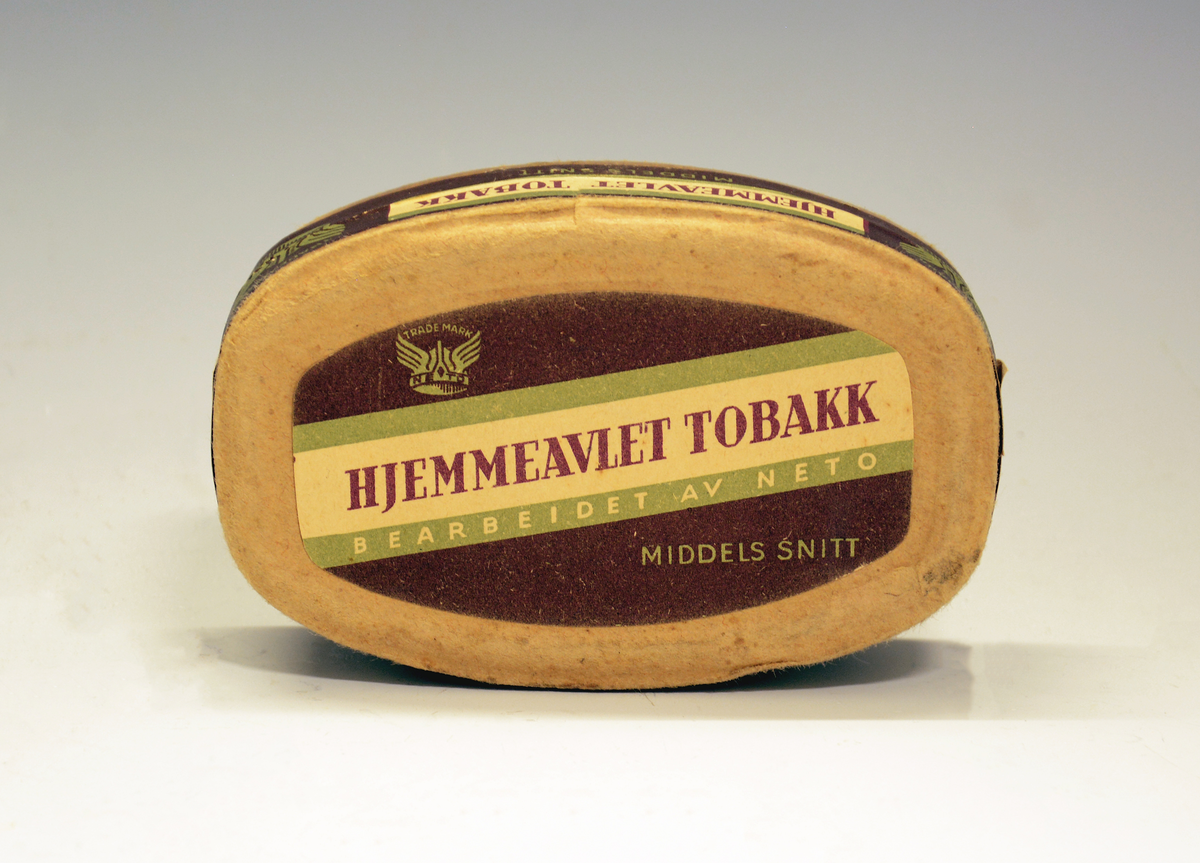 Tobakkseske med tobakk. Uåpnet.
