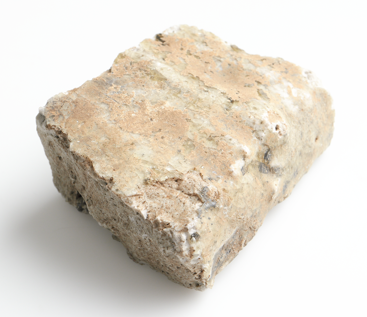 Fynden M 6281-6283 i huvudboken/kortkatalogen beskrivs som degelfragment, slagg, samt diverse stenar, uppgrävda på Trestenshults glasbruk år 1932. Dessa tre fyndposter med ett okänt antal föremål, ska ha förvarats i "kägelbanan" i museiparken vid tiden för registreringen och sannolikt är det därför de aldrig fick några påmålade fyndnummer. I det arkeologiska magasinet finns sex fyndbackar med föremål som kan förmodas vara degel- och ugsfragment från Trestenshults glashytta. Eftersom de inte hade några påmålade fyndnummer, men hörde till undersökningen av Trestenshult år 1932, registrerades fynden i alla de sex lådorna som M 69132-4. Det är stor chans att dessa föremål ska motsvara de äldre fyndposterna M 6281, M 6282 och M 6283.