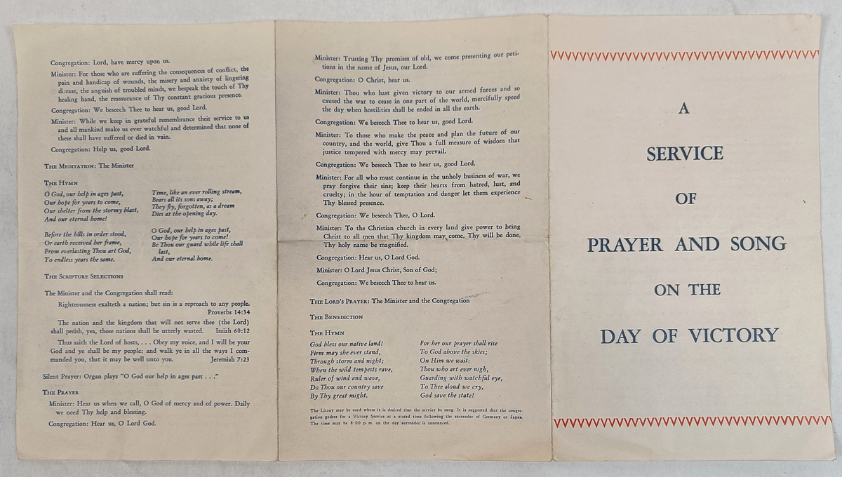 Flere militære dokumenter fra hans tjeneste, 12 stk. Blant annet hilsen fra kong Haakon, gradueringsprogram og program for gudstjeneste.