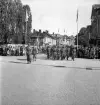 Parad med militärer på Kungsgatan i Växjö 1942 under jubileumsutställningen.