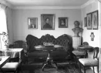Interiör från Onkel Adamsgården i Linköping. Foto 1933.