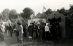 Firande av Barnens Dag i Kalmar 1935.
Marknadsstånd, tombola och glassförsäljning.