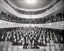 Växjö teater med nästan full salong. 1937. Balkonger och parketten.