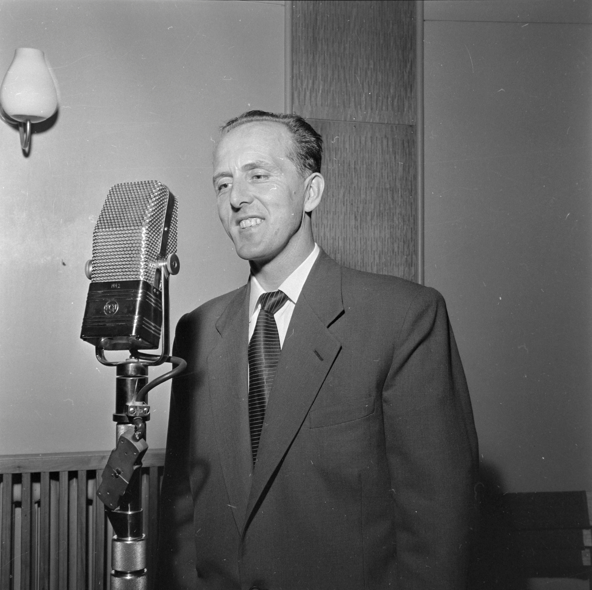 Fredrik Friis i kringkastingen
