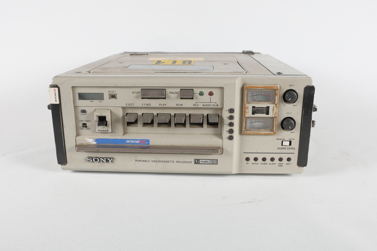 Sony BVP-110P Videocassette Recorder